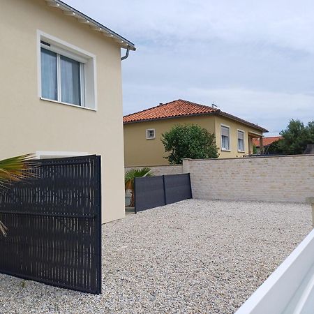 L'Echappee Belle Apartment Bessines Exterior photo
